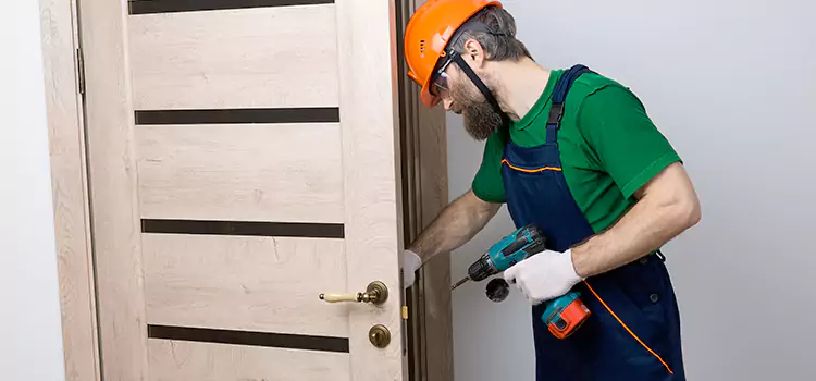 Replace Internal Door Handle with Lock Goshen